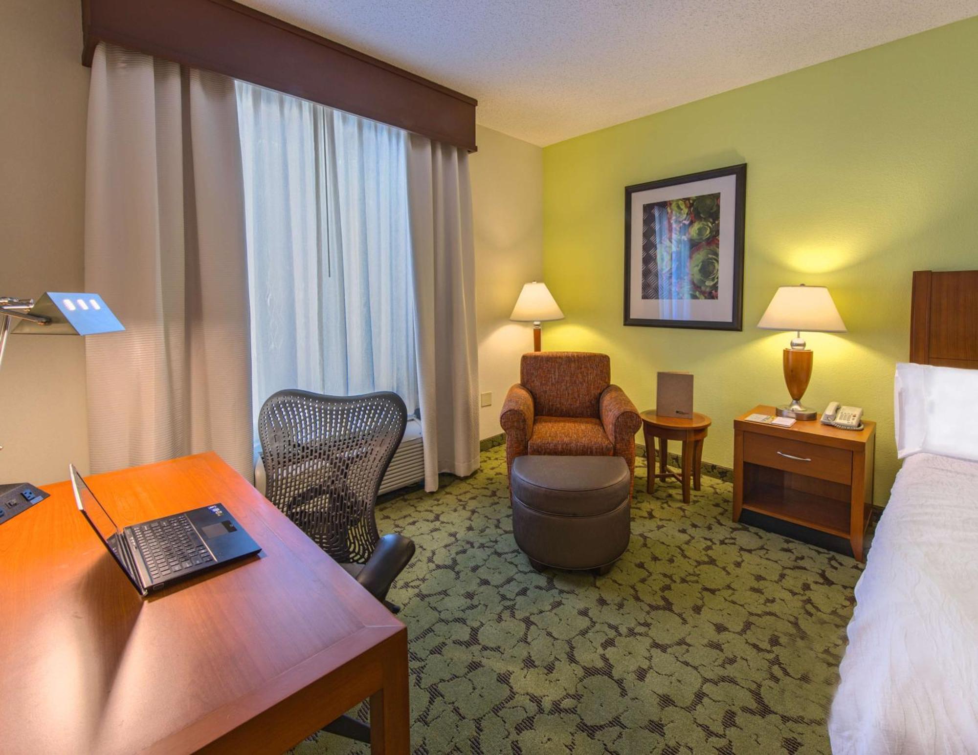 Hilton Garden Inn Tallahassee Central Exterior foto